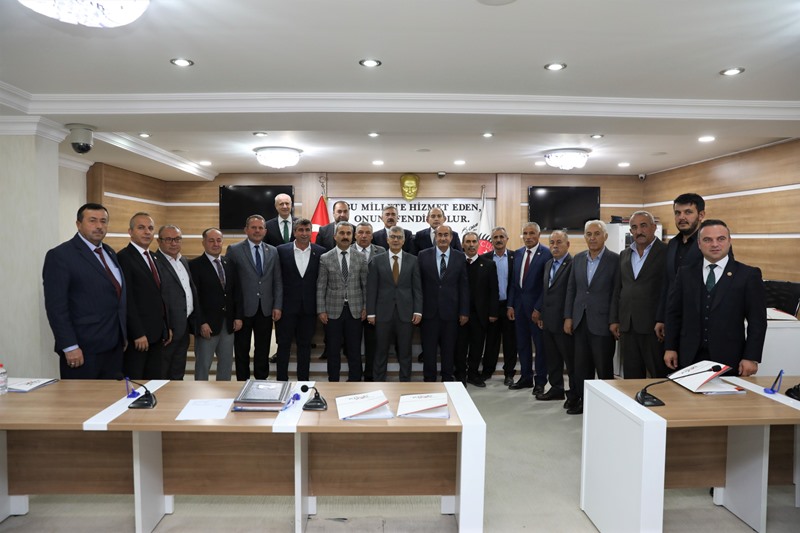 Valimiz Sayın Cahit ÇELİK’in Katıldığı İl Genel Meclisi Toplantısıyla 2024 Yılı Bütçe Maratonu Tamamlandı