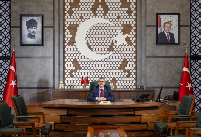 Valimiz Sayın Cahit ÇELİK’in Gazi Mustafa Kemal Atatürk’ ün Niğde’ye Gelişinin 91. Yıl Dönümü Kutlama Mesajı